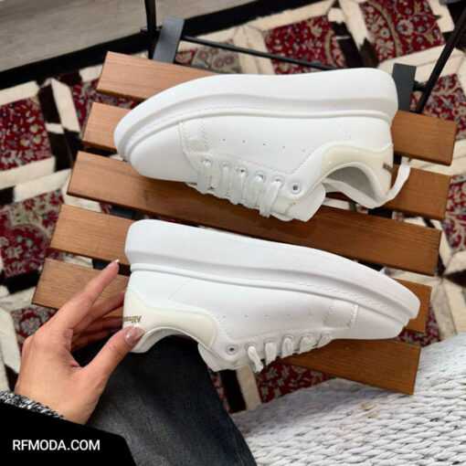 کتونی مک کویین