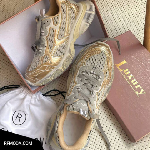 کتونی ماهرو