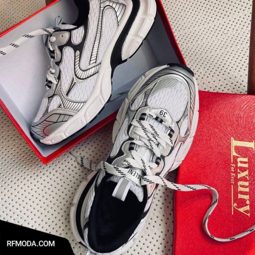 کتونی ماهرو