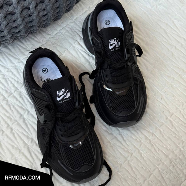 کتونی یوسرا