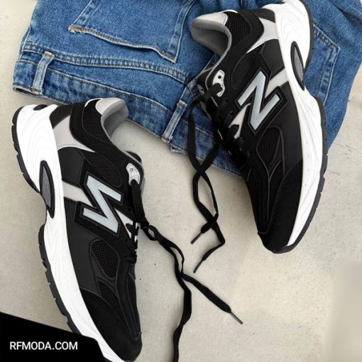 کتونی کیانوش